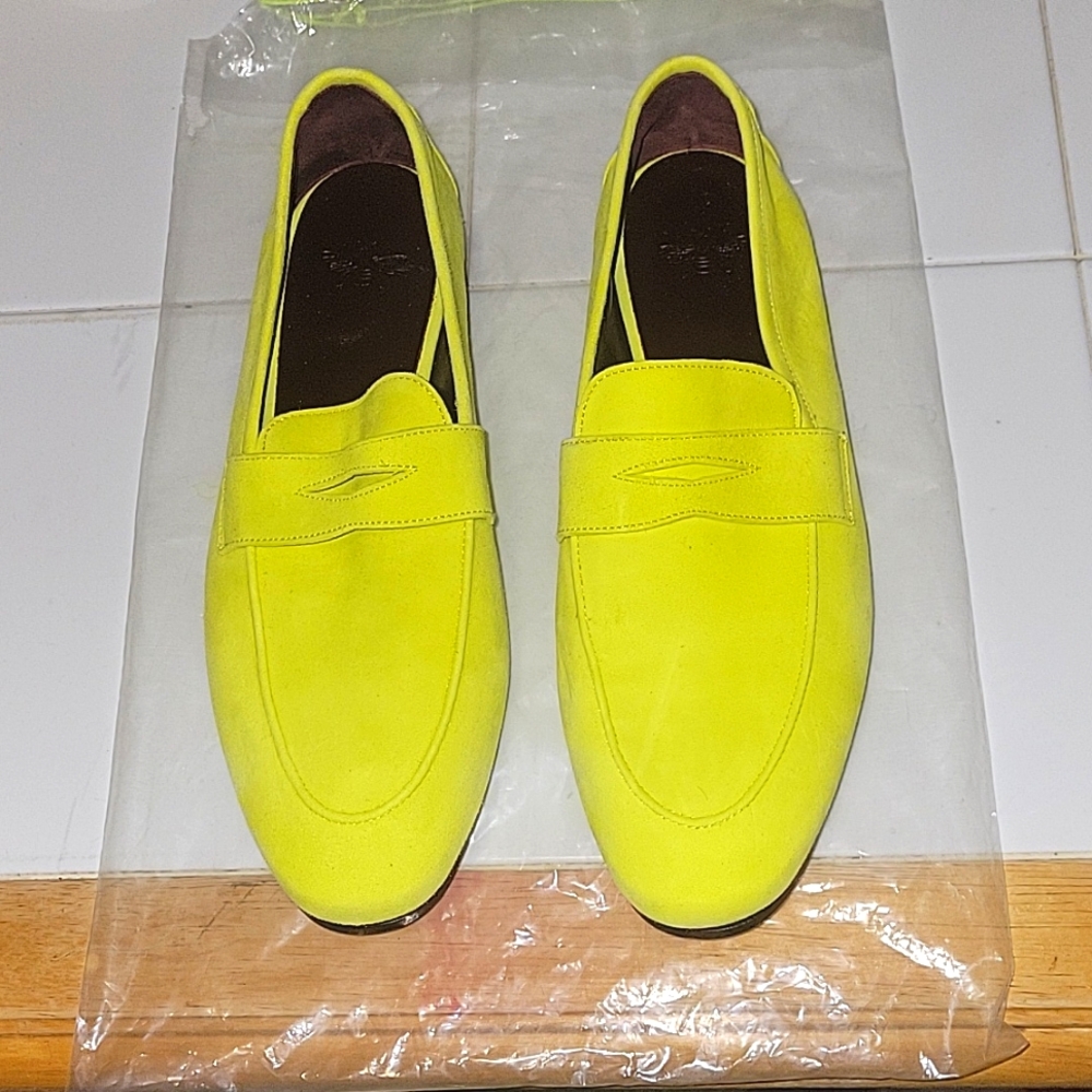 Desparate To Sell Yellow Sz 8 Bougeotte Seude Loafers